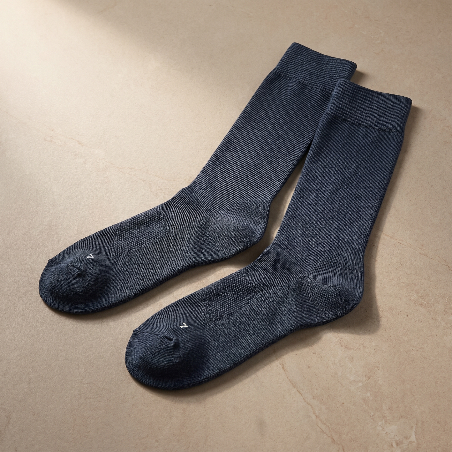 Unisex Merino Wool Ski Socks | Lightweight Breathable Warmth | Comfortable Odour-Resistant Design
