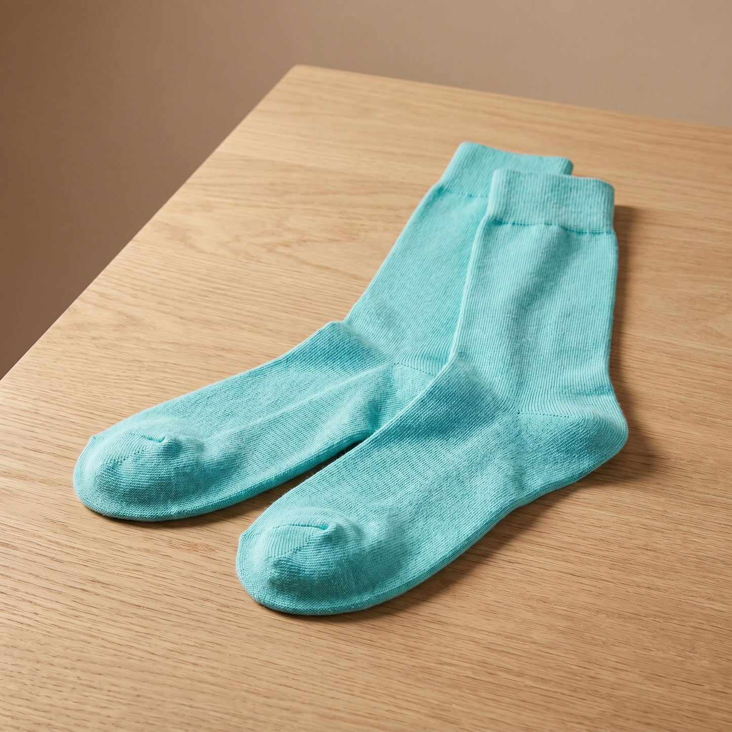 Unisex Merino Wool Ski Socks | Lightweight Breathable Warmth | Comfortable Odour-Resistant Design
